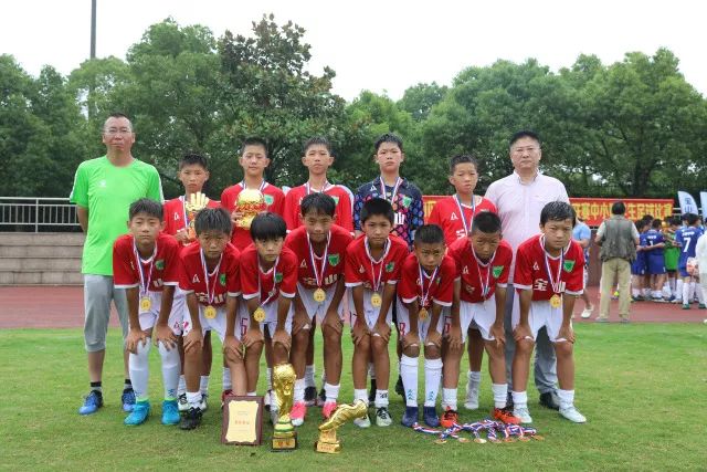 恩比德缺阵！76人G2先发：马克西、VJ、乌布雷、乔治、庄神